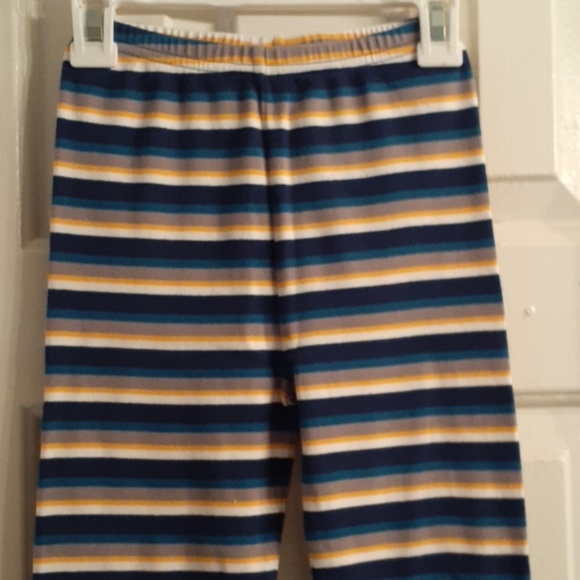 Gymboree 6 yo pajama long sleeve shirt and bottom - Picture 6 of 7